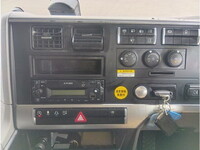 三菱ふそうスーパーグレートアルミウイング大型（10t）[写真28]