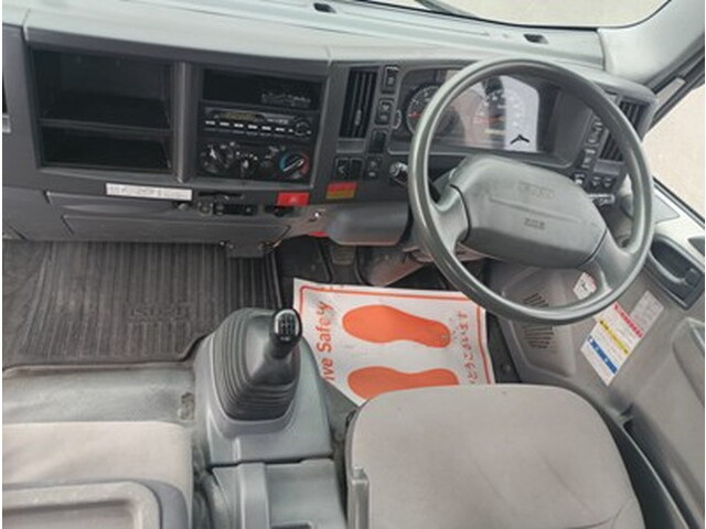 いすゞエルフクレーン4段小型（2t・3t）[写真25]