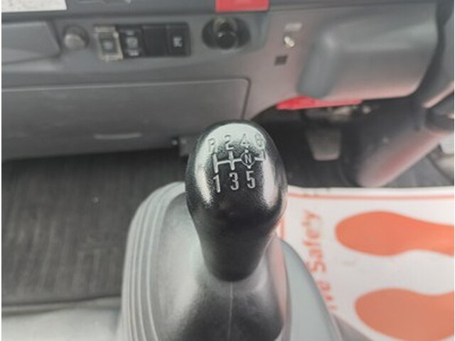 いすゞエルフクレーン4段小型（2t・3t）[写真27]