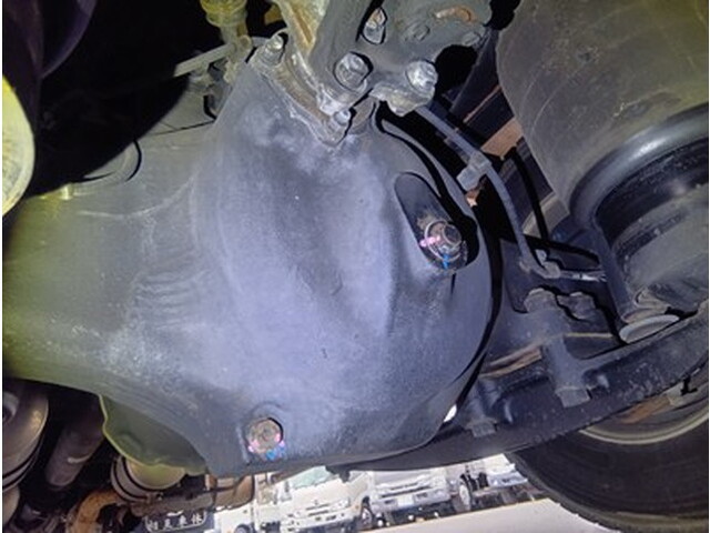 日野プロフィアアルミブロック大型（10t）[写真13]