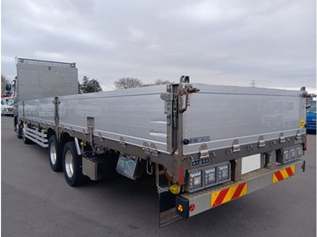 日野プロフィアアルミブロック大型（10t）[写真02]