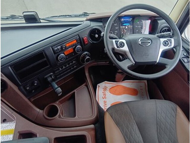 日野プロフィアアルミブロック大型（10t）[写真25]