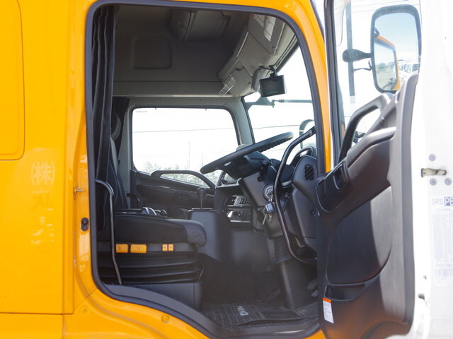 日野プロフィアアルミウイング大型（10t）[写真32]