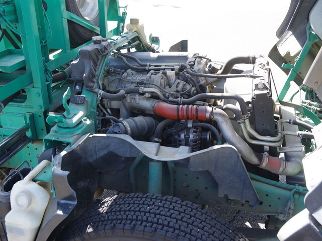 三菱ふそうキャンターコンテナ専用車小型（2t・3t）[写真23]