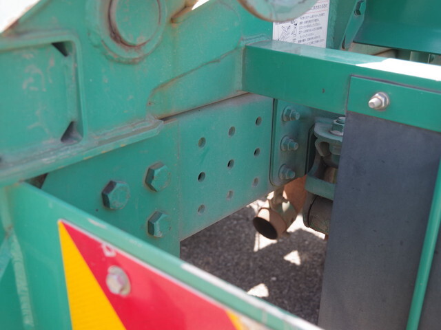 三菱ふそうキャンターコンテナ専用車小型（2t・3t）[写真06]