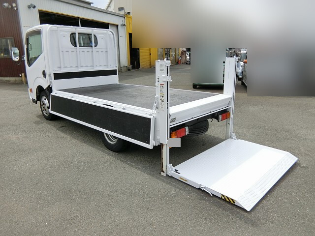 日産アトラス平ボディ小型（2t・3t）[写真14]