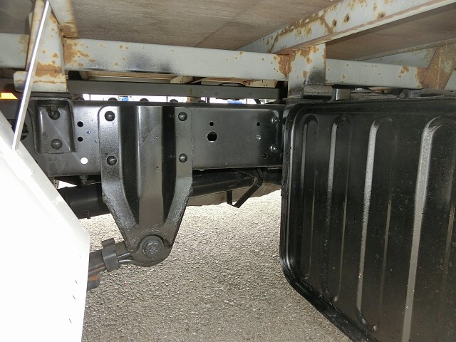 日産アトラス平ボディ小型（2t・3t）[写真20]