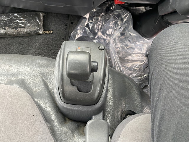 マツダタイタン平ボディ小型（2t・3t）[写真15]