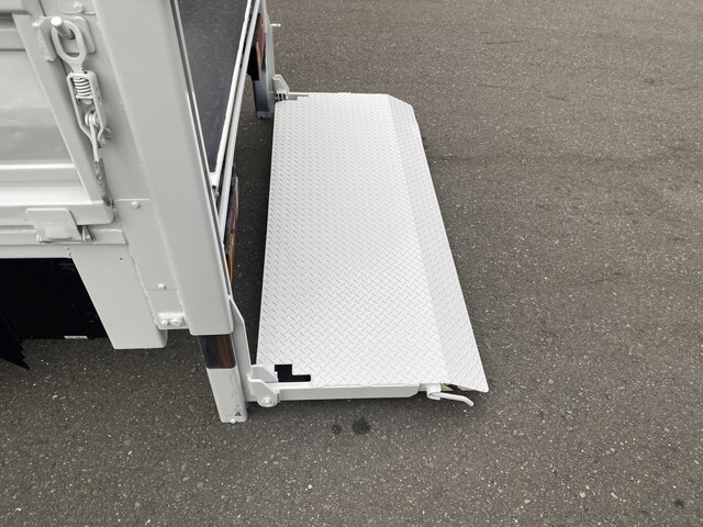 マツダタイタン平ボディ小型（2t・3t）[写真09]