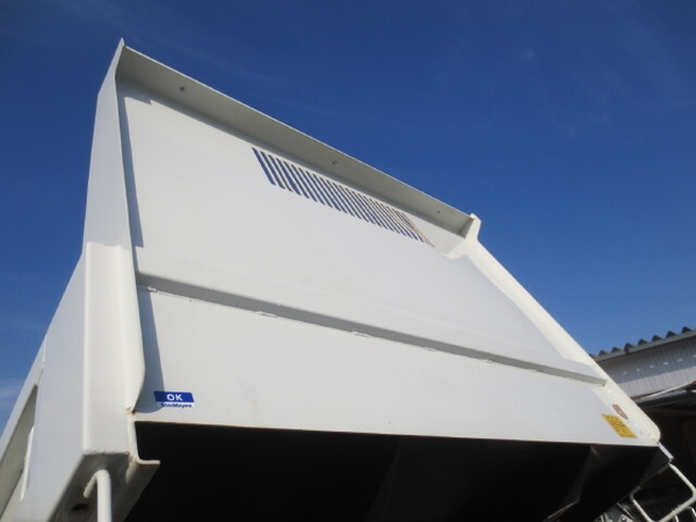 いすゞエルフダンプ小型（2t・3t）[写真10]