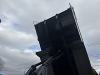 いすゞギガダンプ大型（10t）[写真13]