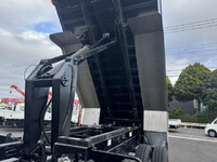 いすゞギガダンプ大型（10t）[写真14]