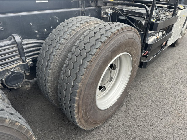 いすゞギガダンプ大型（10t）[写真21]