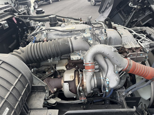 いすゞギガダンプ大型（10t）[写真40]