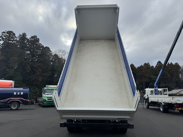 いすゞギガダンプ大型（10t）[写真08]
