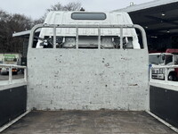 三菱ふそうキャンター平ボディ小型（2t・3t）[写真14]