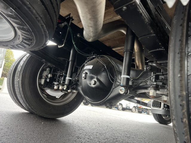 三菱ふそうキャンター平ボディ小型（2t・3t）[写真22]