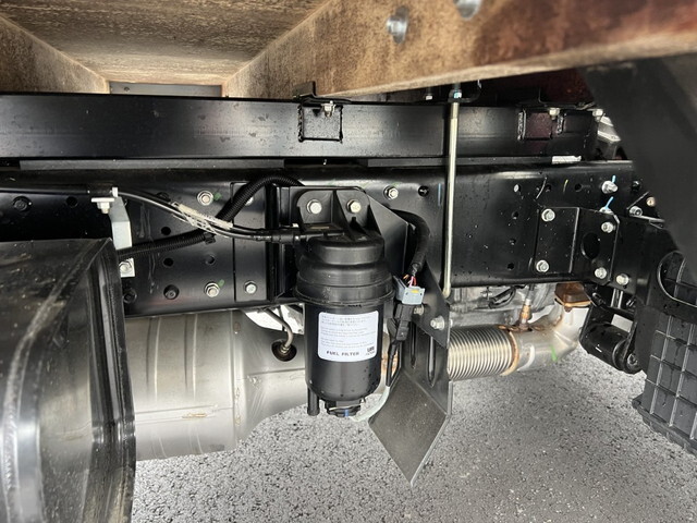 三菱ふそうキャンター平ボディ小型（2t・3t）[写真27]