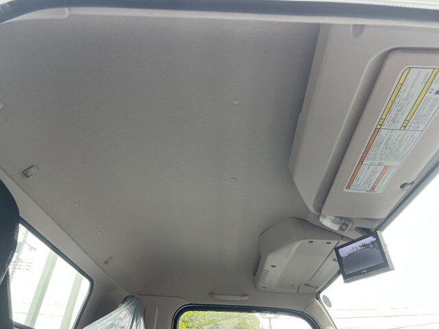 三菱ふそうキャンター平ボディ小型（2t・3t）[写真29]