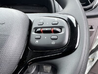 三菱ふそうキャンター平ボディ小型（2t・3t）[写真32]