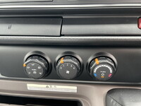 三菱ふそうキャンター平ボディ小型（2t・3t）[写真37]