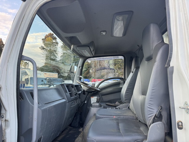 いすゞフォワードダンプ中型（4t）[写真36]