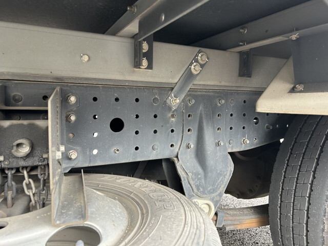 三菱ふそうキャンター冷凍車（冷蔵車）小型（2t・3t）[写真23]