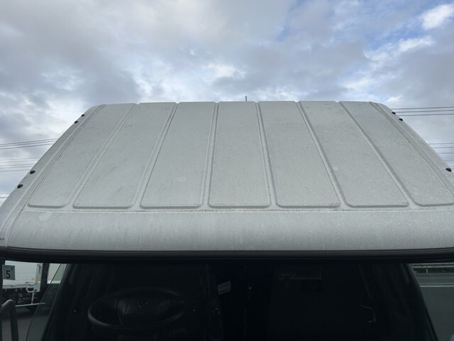 三菱ふそうキャンター冷凍車（冷蔵車）小型（2t・3t）[写真26]