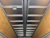 いすゞフォワードアルミウイング中型（4t）[写真14]