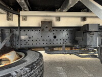 いすゞフォワードアルミウイング中型（4t）[写真25]