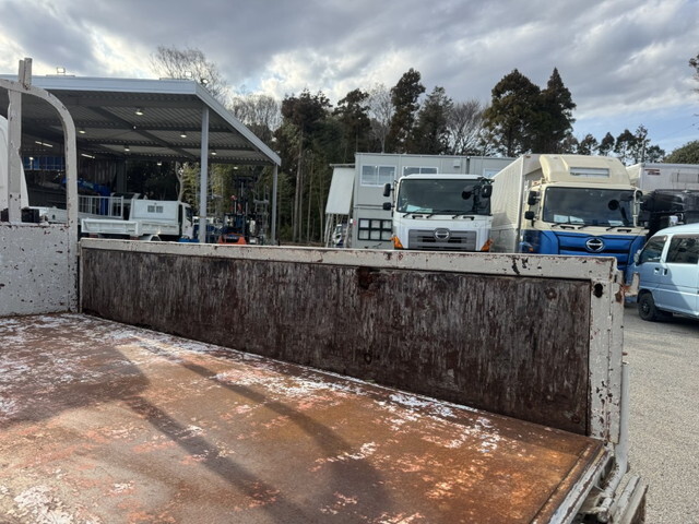 トヨタトヨエースクレーン3段小型（2t・3t）[写真14]