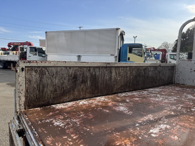 トヨタトヨエースクレーン3段小型（2t・3t）[写真15]