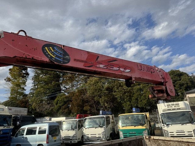 トヨタトヨエースクレーン3段小型（2t・3t）[写真09]