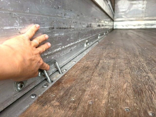 三菱ふそうファイターアルミウイング増トン（6t・8t）[写真16]