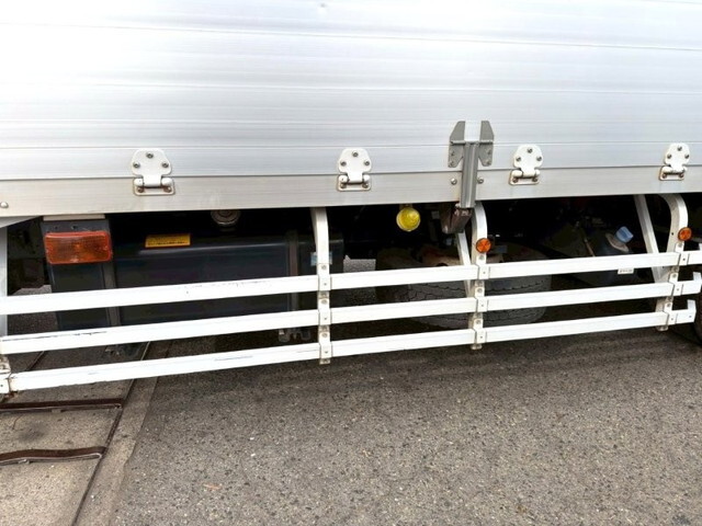 三菱ふそうファイターアルミウイング増トン（6t・8t）[写真21]