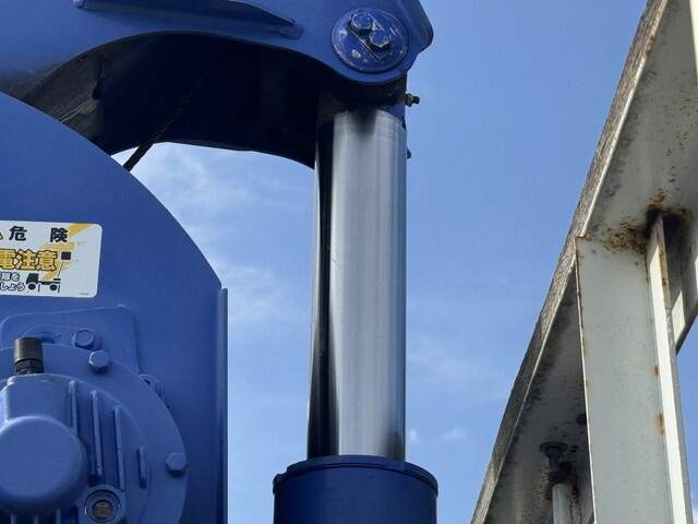 三菱ふそうキャンタークレーン3段小型（2t・3t）[写真19]