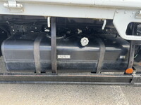 三菱ふそうキャンタークレーン3段小型（2t・3t）[写真25]