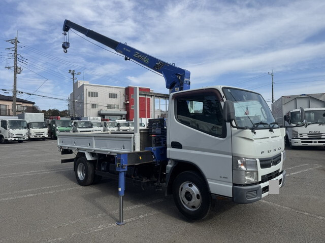 三菱ふそうキャンタークレーン3段小型（2t・3t）[写真03]