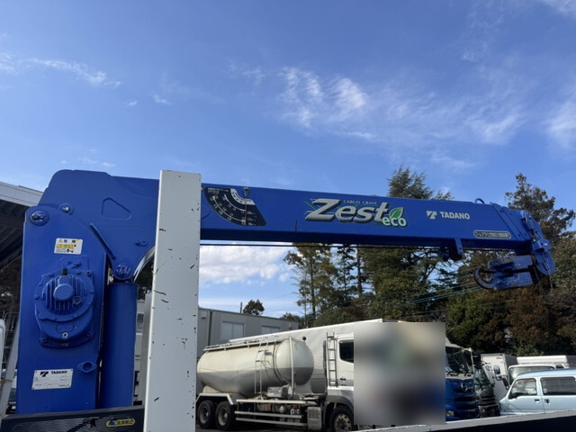 三菱ふそうキャンタークレーン3段小型（2t・3t）[写真09]