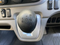 日産アトラスパネルバン小型（2t・3t）[写真19]