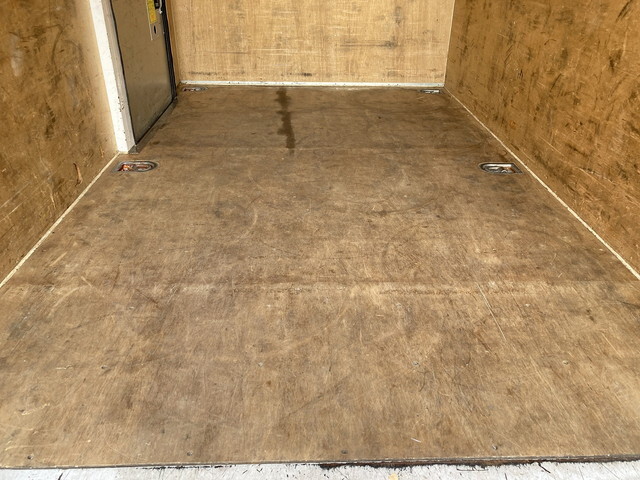 日産アトラスパネルバン小型（2t・3t）[写真24]