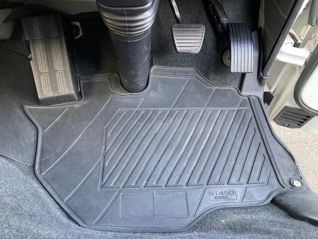 日産アトラスパネルバン小型（2t・3t）[写真37]