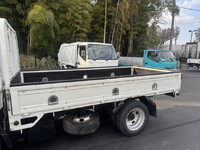 いすゞエルフ平ボディ小型（2t・3t）[写真13]