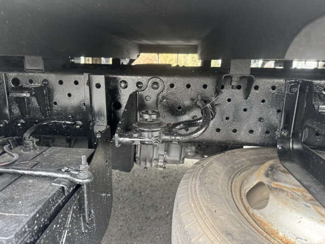 いすゞエルフ平ボディ小型（2t・3t）[写真19]