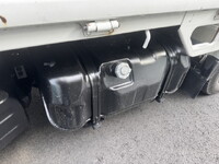 いすゞエルフ平ボディ小型（2t・3t）[写真30]