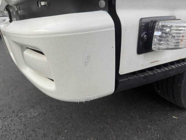 いすゞエルフ平ボディ小型（2t・3t）[写真30]