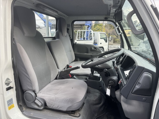 いすゞエルフ平ボディ小型（2t・3t）[写真31]