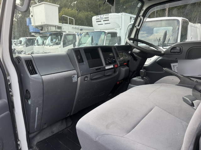 いすゞエルフ平ボディ小型（2t・3t）[写真40]