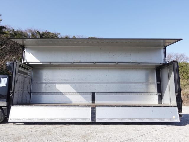 三菱ふそうスーパーグレート冷蔵冷凍ウイング大型（10t）[写真15]