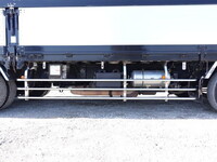 三菱ふそうスーパーグレート冷蔵冷凍ウイング大型（10t）[写真23]